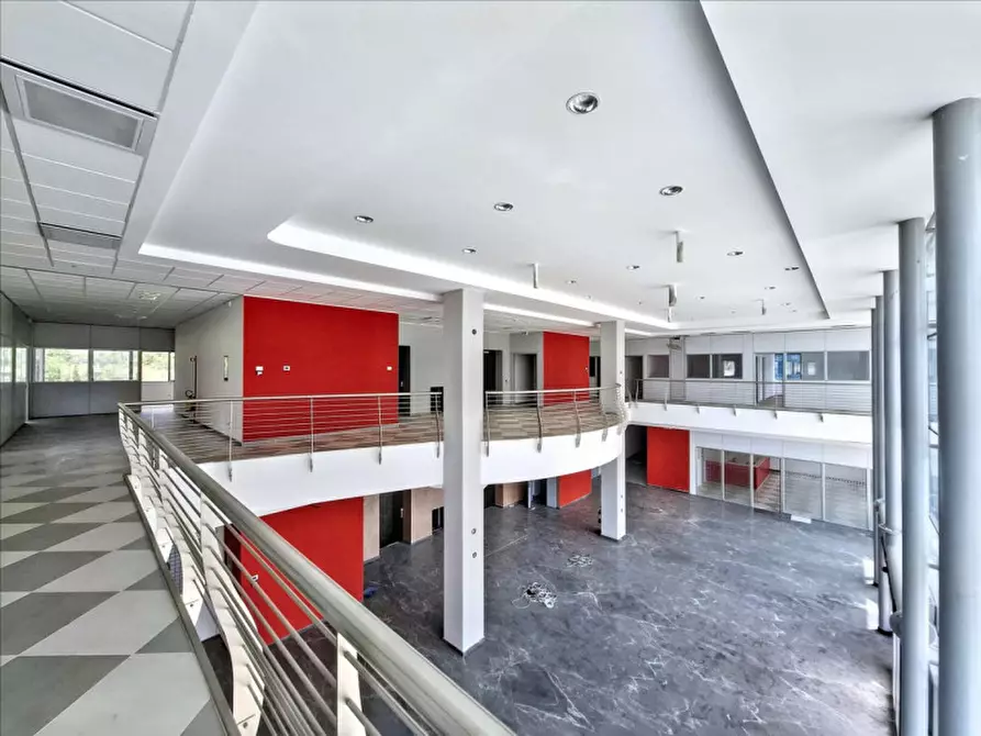 Immagine 14 di Ufficio in vendita  in SS261, N. snc a Poggio Picenze