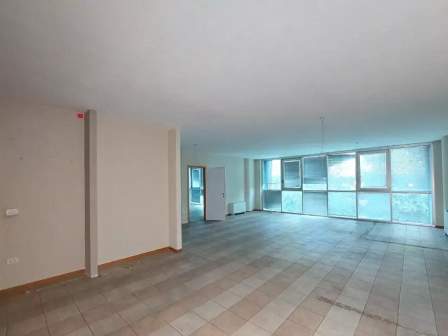 Immagine 8 di Ufficio in vendita  in Via Mario Angelucci, N. 32 a Perugia