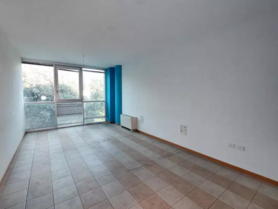 Immagine 10 di Ufficio in vendita  in Via Mario Angelucci, N. 32 a Perugia