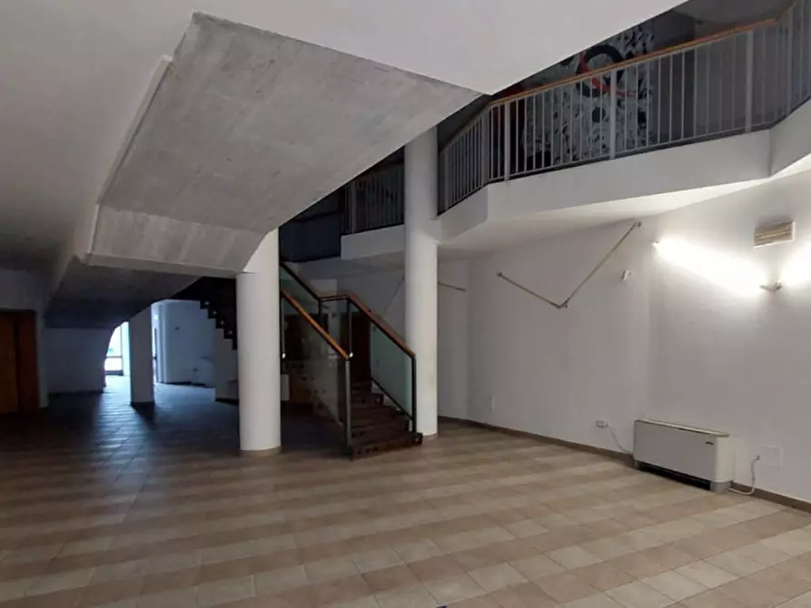 Immagine 18 di Ufficio in vendita  in Via Mario Angelucci, N. 32 a Perugia