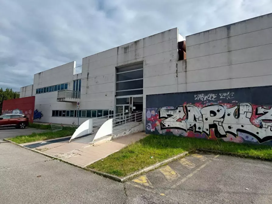 Immagine 22 di Ufficio in vendita  in Via Mario Angelucci, N. 32 a Perugia