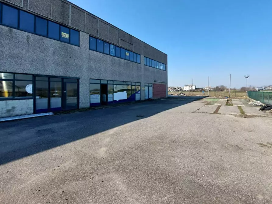 Immagine 4 di Capannone industriale in vendita  in Via Bissone, N. - a Santa Cristina E Bissone
