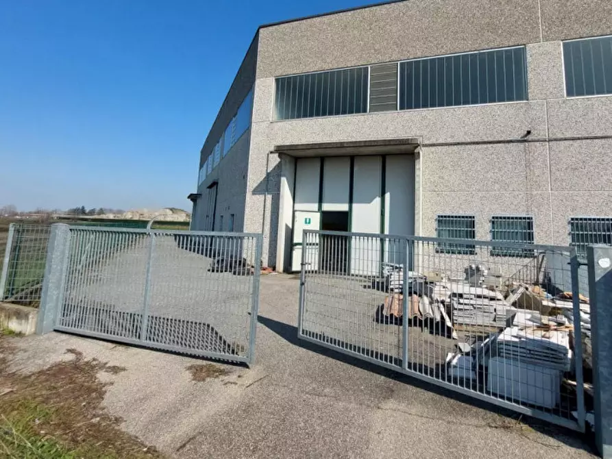 Immagine 6 di Capannone industriale in vendita  in Via Bissone, N. - a Santa Cristina E Bissone