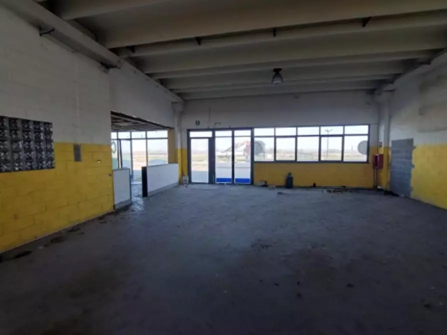 Immagine 9 di Capannone industriale in vendita  in Via Bissone, N. - a Santa Cristina E Bissone