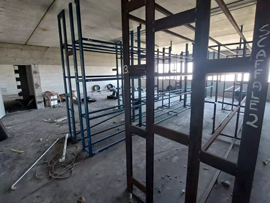 Immagine 14 di Capannone industriale in vendita  in Via Bissone, N. - a Santa Cristina E Bissone