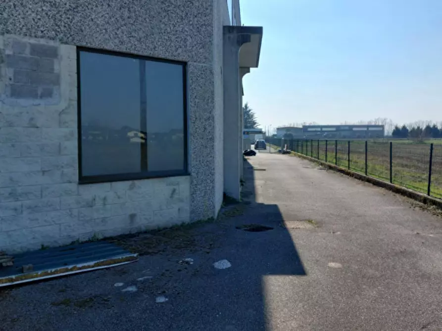 Immagine 20 di Capannone industriale in vendita  in Via Bissone, N. - a Santa Cristina E Bissone