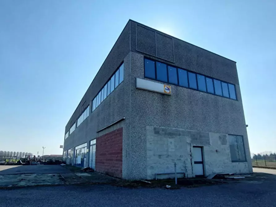 Immagine 21 di Capannone industriale in vendita  in Via Bissone, N. - a Santa Cristina E Bissone