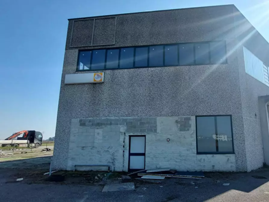 Immagine 27 di Capannone industriale in vendita  in Via Bissone, N. - a Santa Cristina E Bissone