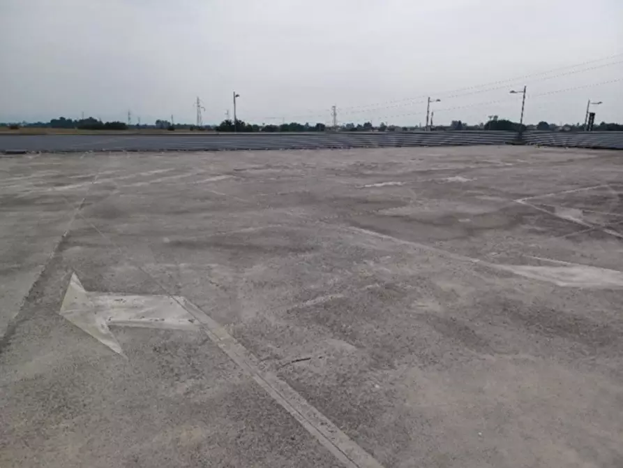 Immagine 3 di Negozio in vendita  in Via Nazionale, 130, 33010 Reana del Rojale UD, Italia a Tavagnacco