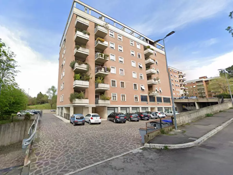 Immagine 2 di Ufficio in vendita  in Via della Madonna Alta, N. 91 a Perugia