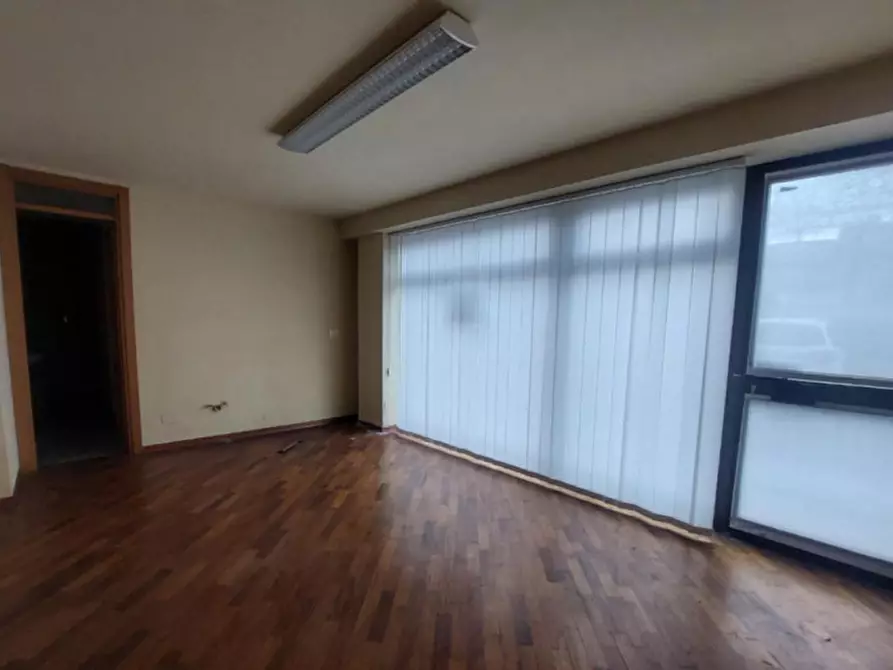Immagine 3 di Ufficio in vendita  in Via della Madonna Alta, N. 91 a Perugia