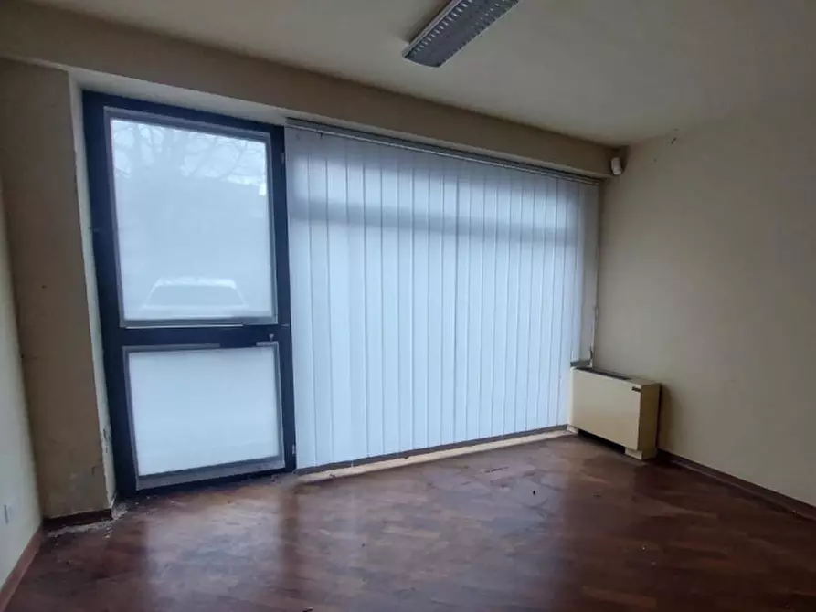 Immagine 4 di Ufficio in vendita  in Via della Madonna Alta, N. 91 a Perugia