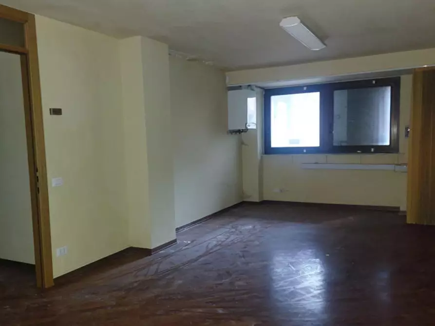 Immagine 9 di Ufficio in vendita  in Via della Madonna Alta, N. 91 a Perugia