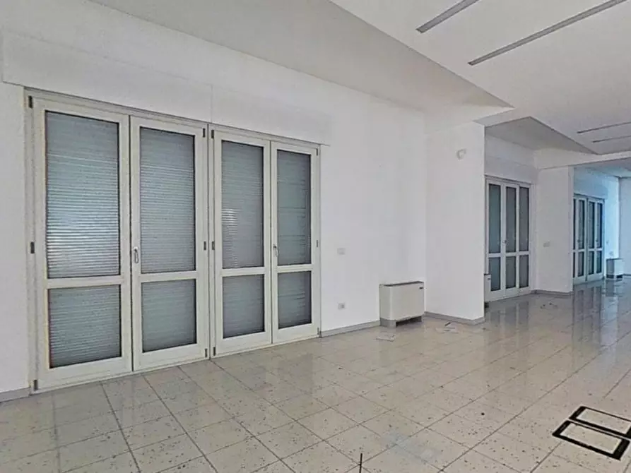 Immagine 8 di Ufficio in vendita  in Via Monte Sabotino, N. 1 a Venezia