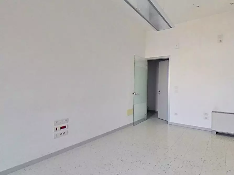 Immagine 9 di Ufficio in vendita  in Via Monte Sabotino, N. 1 a Venezia