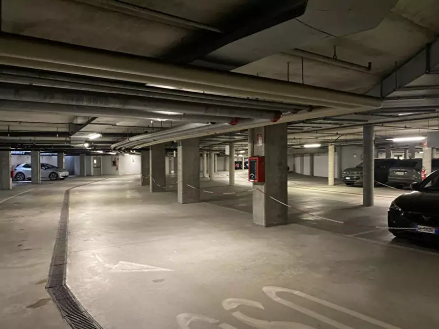 Immagine 8 di Ufficio in vendita  in Viale Achille Papa, 30, 20149 Milano MI, Italia a Milano