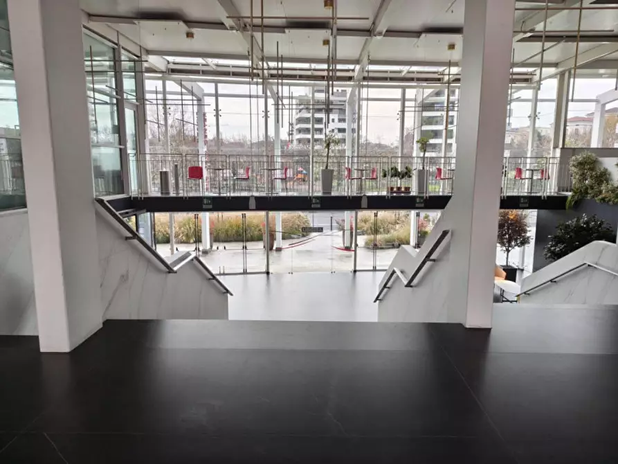 Immagine 13 di Ufficio in vendita  in Viale Achille Papa, 30, 20149 Milano MI, Italia a Milano