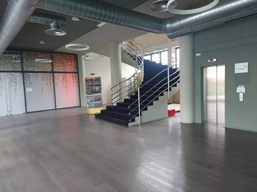 Immagine 6 di Ufficio in vendita  in Corso Moncenisio, N. 43 a Rosta