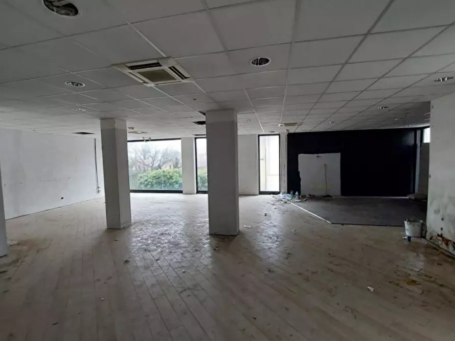 Immagine 16 di Ufficio in vendita  in Viale della Stazione, N. 1 a Rubiera