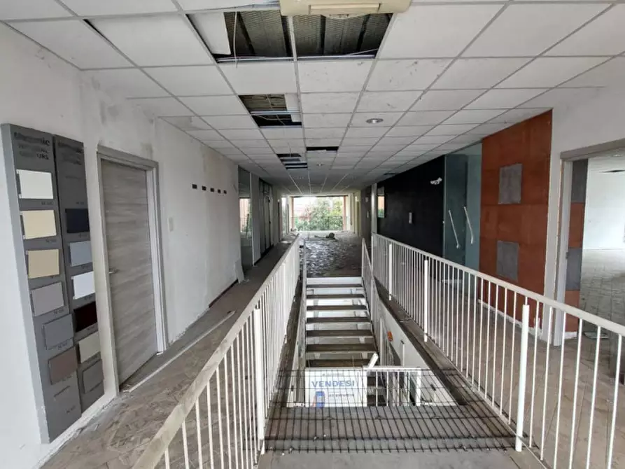 Immagine 17 di Ufficio in vendita  in Viale della Stazione, N. 1 a Rubiera
