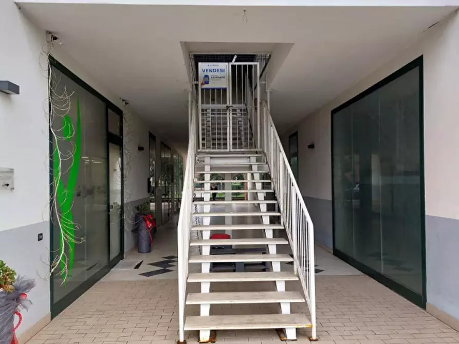 Immagine 19 di Ufficio in vendita  in Viale della Stazione, N. 1 a Rubiera