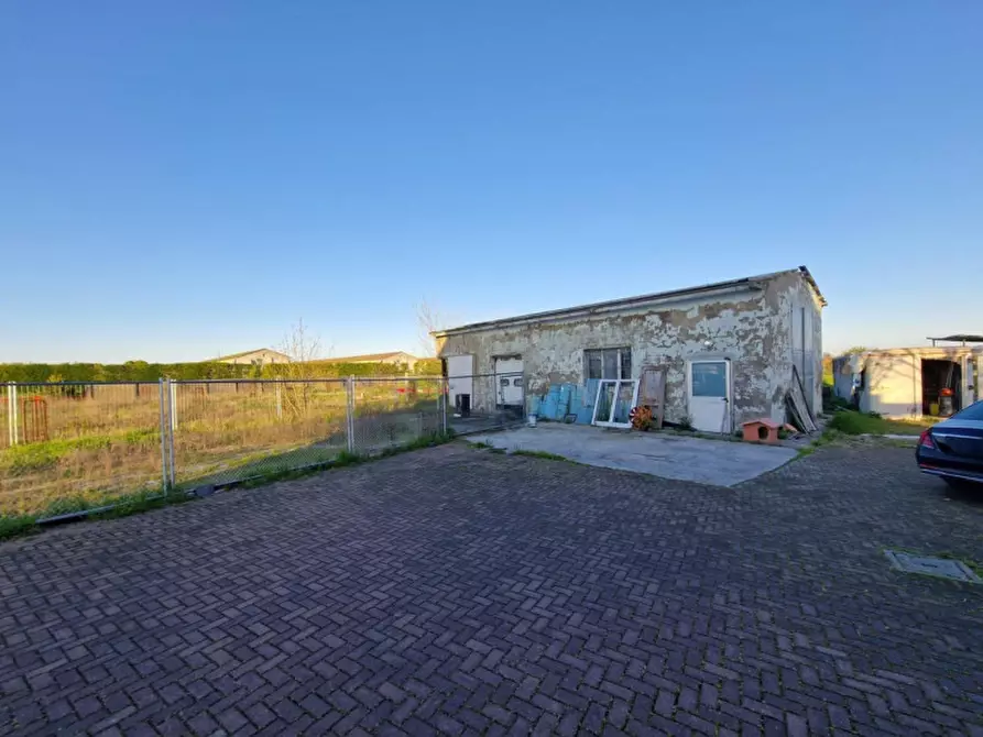 Immagine 10 di Capannone industriale in vendita  in Via Vicinale Torricchia, N. 3150 a Forlimpopoli