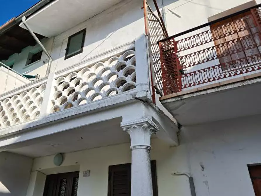 Immagine 1 di Villetta a schiera in vendita  in Via Della Madonna a Montereale Valcellina