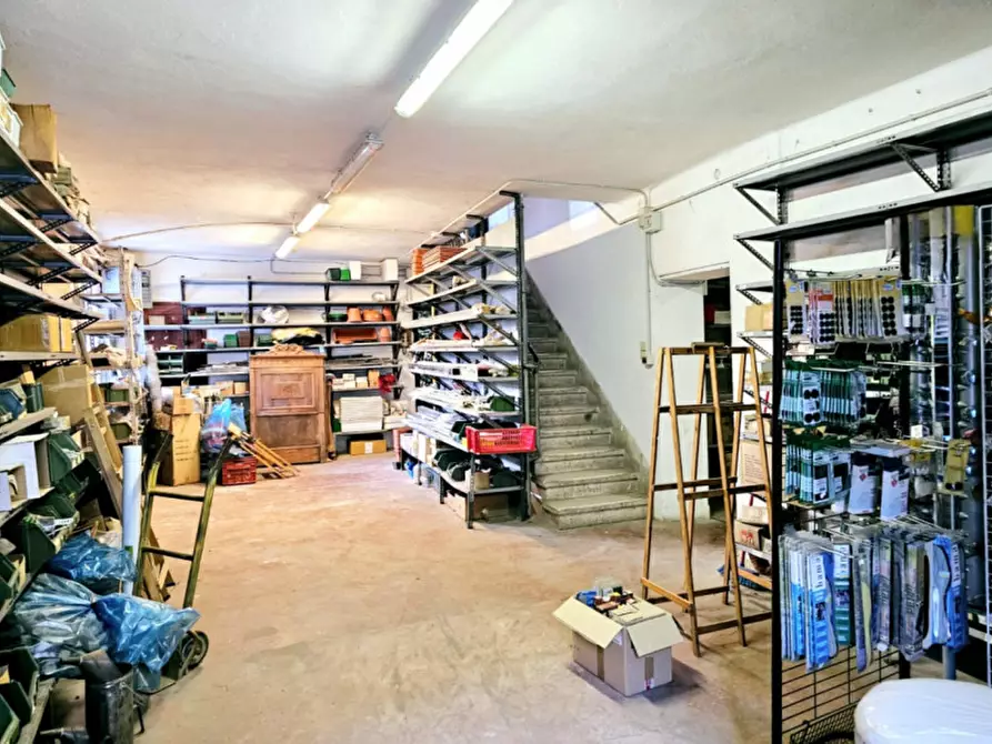 Immagine 22 di Negozio in vendita  in PIAZZA GIUSEPPE MAZZINI a Monselice