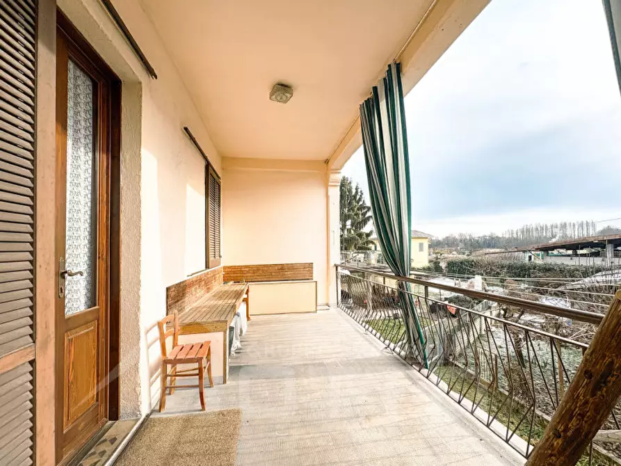 Immagine 15 di Villetta a schiera in vendita  in Via IV Novembre n.5 a Cavaglio D'agogna