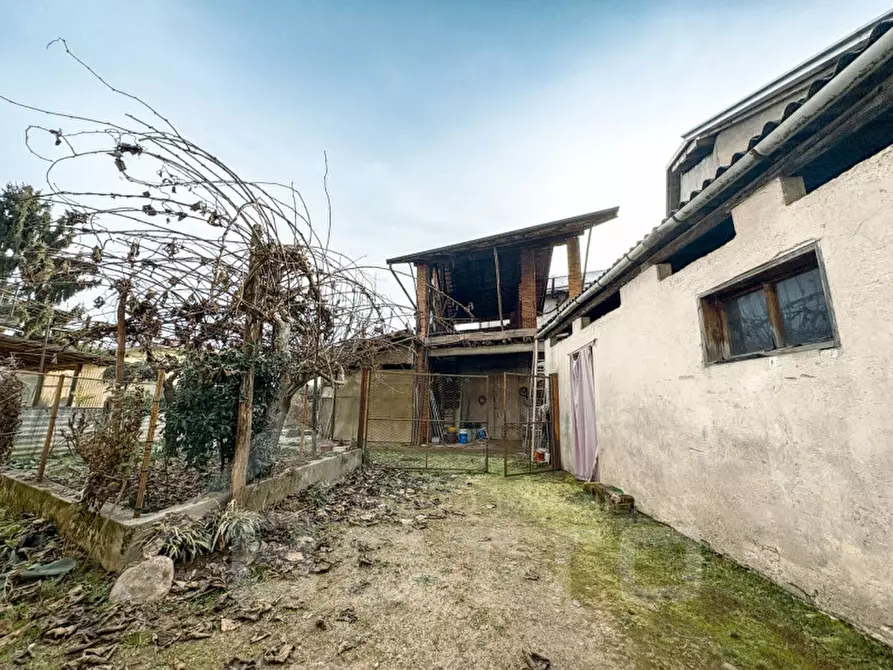 Immagine 42 di Villetta a schiera in vendita  in Via IV Novembre n.5 a Cavaglio D'agogna