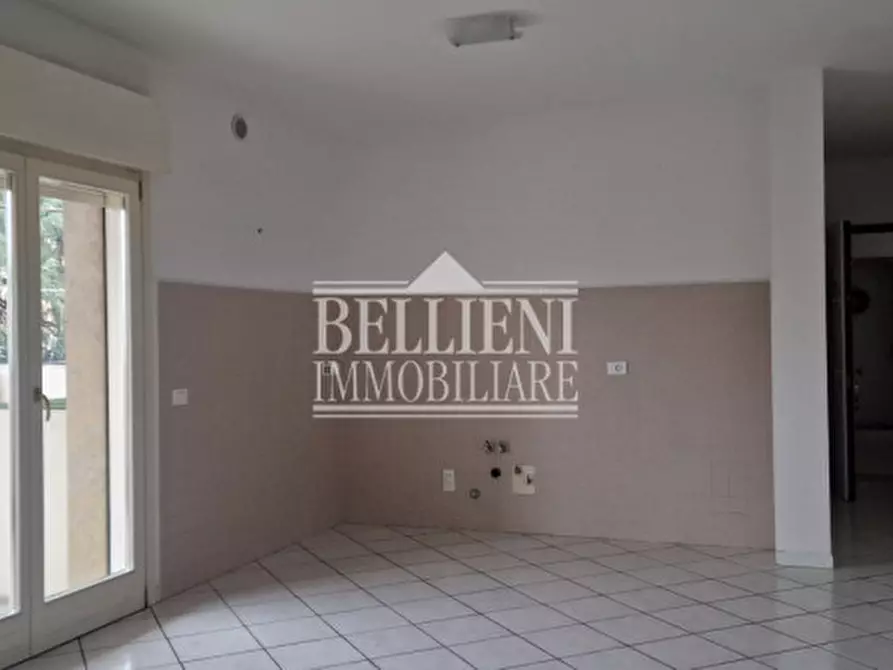 Immagine 1 di Appartamento in vendita  in Via Peschiera a Vicenza