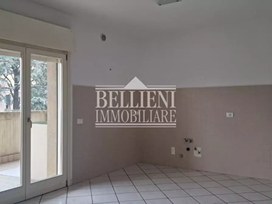 Immagine 3 di Appartamento in vendita  in Via Peschiera a Vicenza