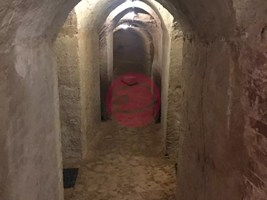 Immagine 5 di Negozio in affitto  a Santarcangelo Di Romagna