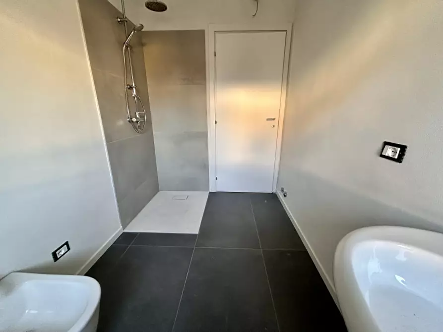 Immagine 6 di Appartamento in vendita  in Via Nino Bixio, 7 a Vicenza