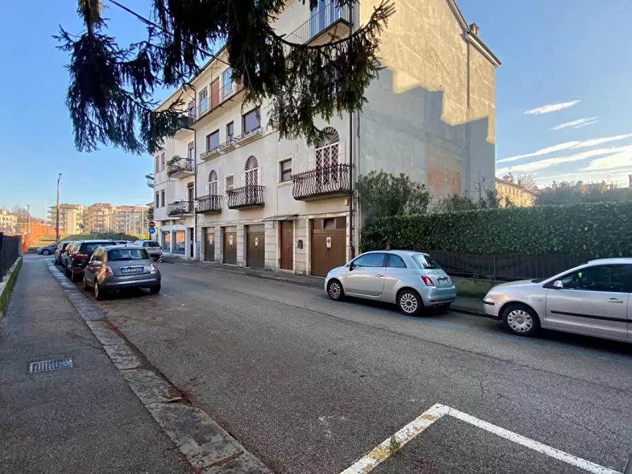 Immagine 21 di Appartamento in vendita  in Via Nino Bixio, 7 a Vicenza