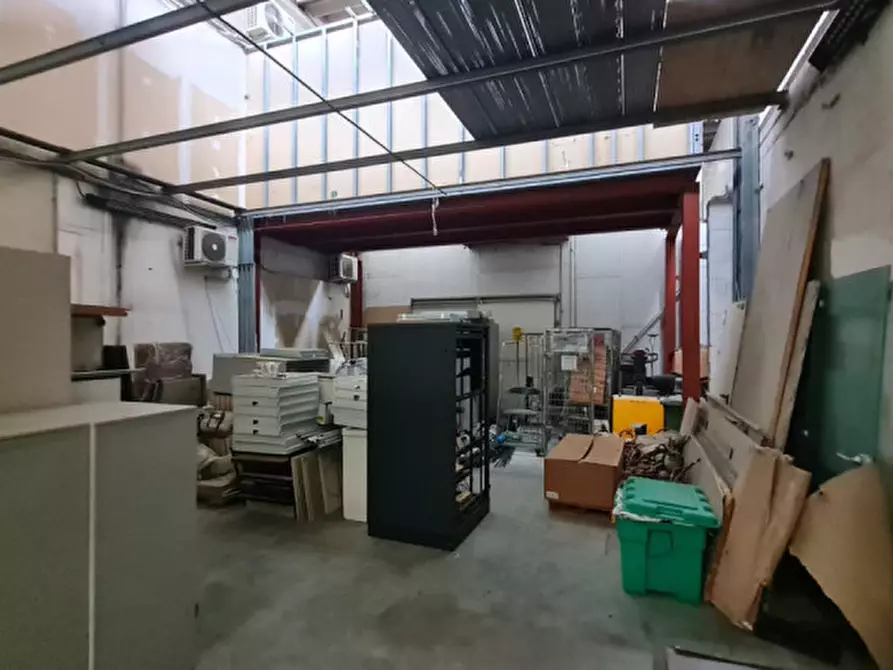 Immagine 2 di Capannone industriale in affitto  in Via Lazio a Buccinasco
