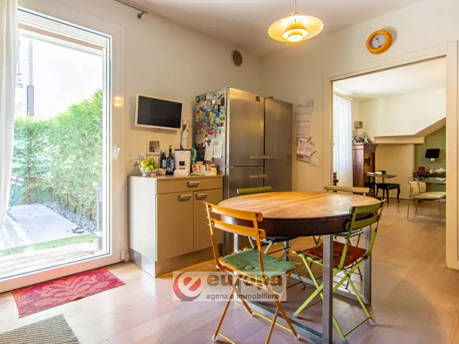 Immagine 15 di Appartamento in vendita  in Via Salvi a Vicenza