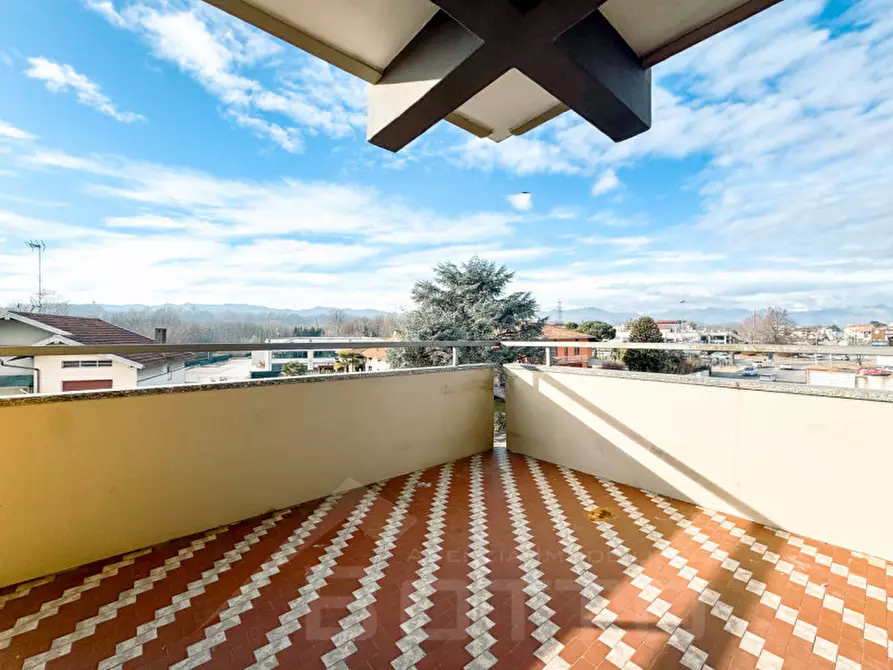 Immagine 2 di Appartamento in vendita  in via signini 1 a Borgomanero