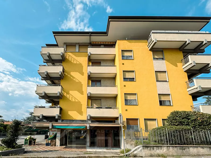 Immagine 19 di Appartamento in vendita  in via signini 1 a Borgomanero