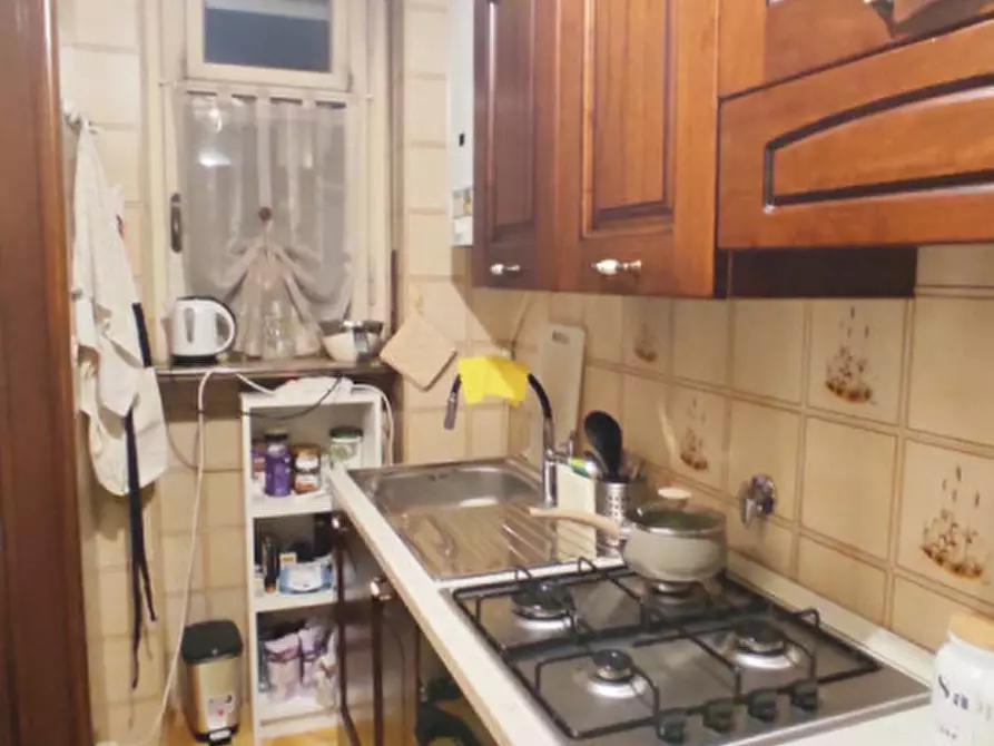 Immagine 4 di Appartamento in vendita  in via gubbio 101 10 a Torino