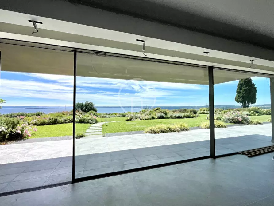 Immagine 12 di Villetta a schiera in vendita  in Via Tito Speri a Padenghe Sul Garda