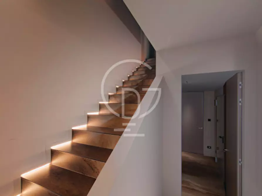 Immagine 30 di Villetta a schiera in vendita  in Via Tito Speri a Padenghe Sul Garda