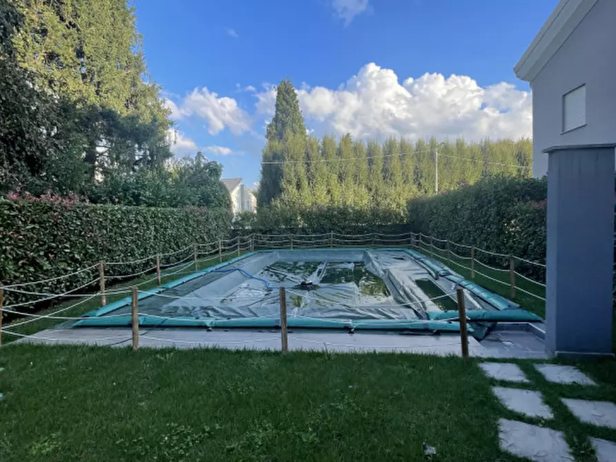 Immagine 29 di Appartamento in vendita  in Via Gorizia 22 a Albiate