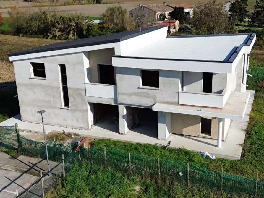 Immagine 1 di Casa bifamiliare in vendita  in Via Rossini a Brugine