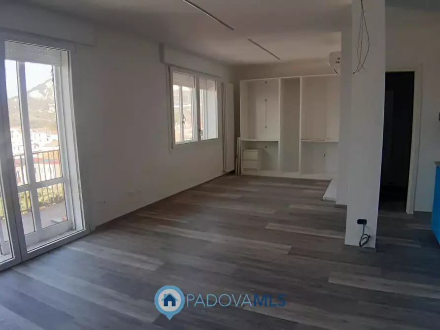 Immagine 5 di Appartamento in vendita  in Piazza XX Settembre - 7 a Monselice