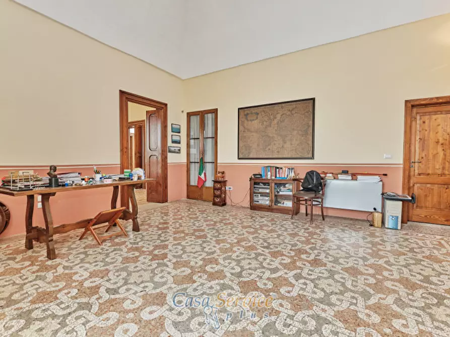 Immagine 9 di Palazzo in vendita  in Via Caracciolo a Ruffano