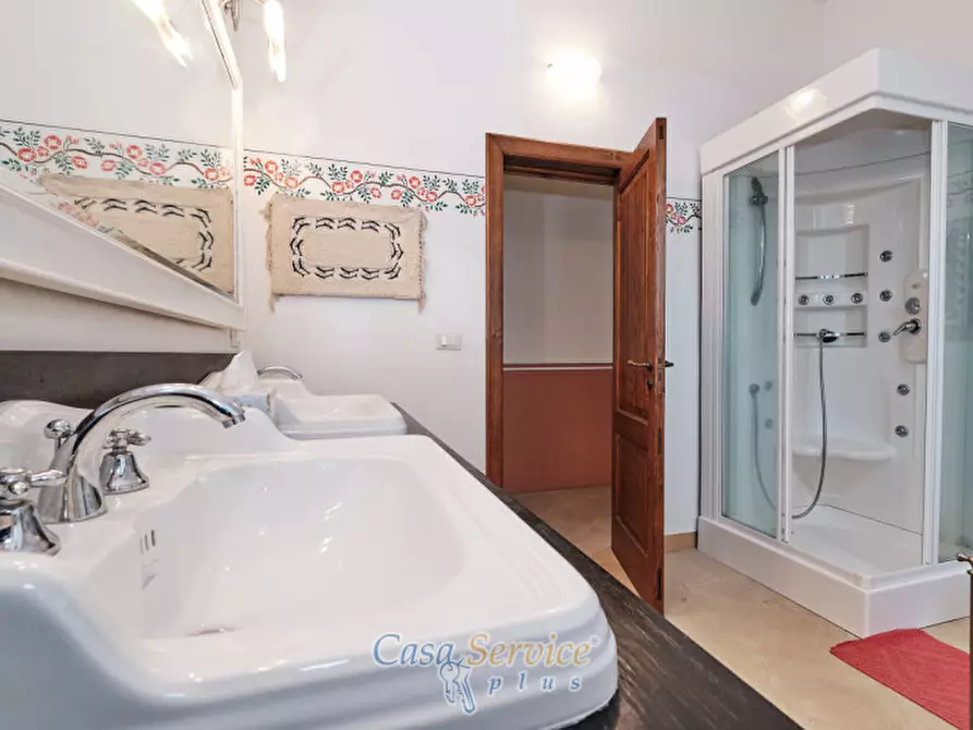 Immagine 15 di Palazzo in vendita  in Via Caracciolo a Ruffano