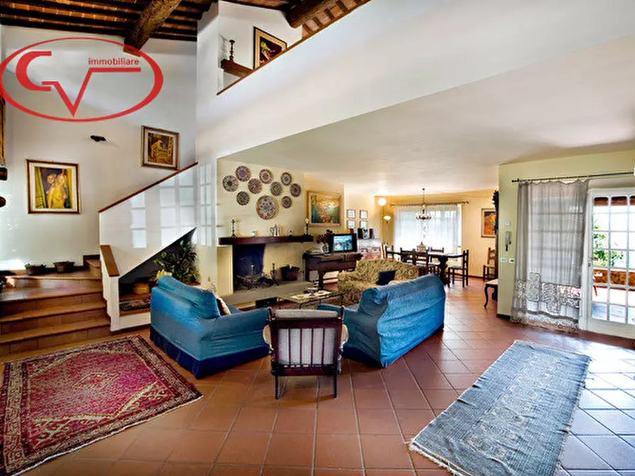 Immagine 5 di Villa in vendita  in Monte San Savino a Monte San Savino