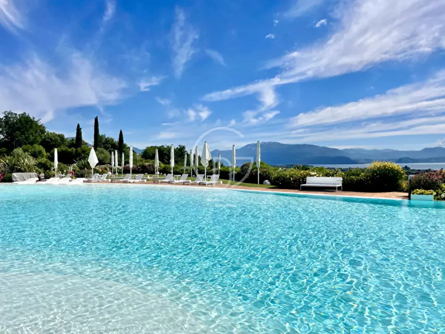 Immagine 3 di Attico in vendita  in Via Tito Speri a Padenghe Sul Garda