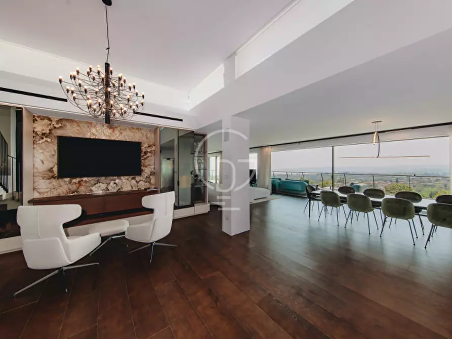 Immagine 15 di Attico in vendita  in Via Tito Speri a Padenghe Sul Garda